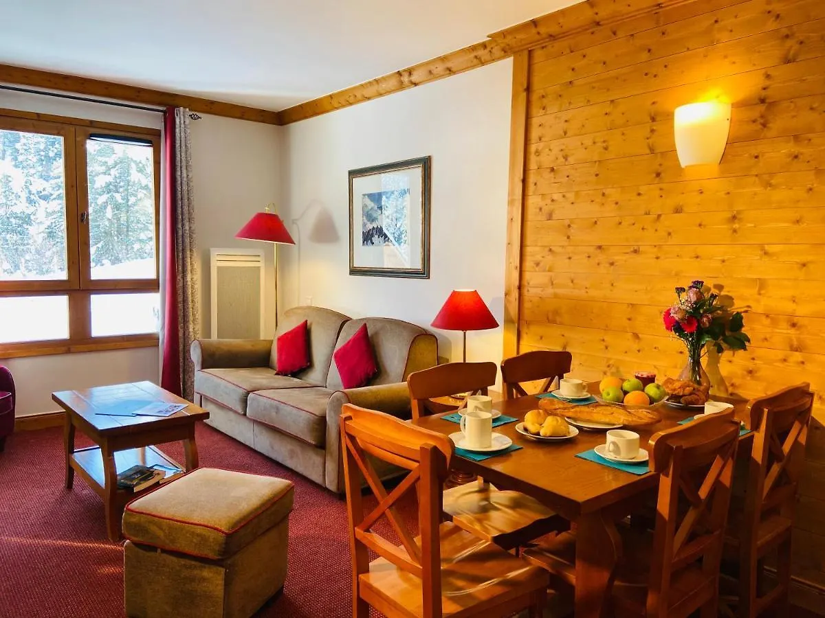 ALPES LES ARCS 1950 Prince des Cimes, skis aux pieds, piscine, sauna, activités Bourg-Saint-Maurice 0*,  France